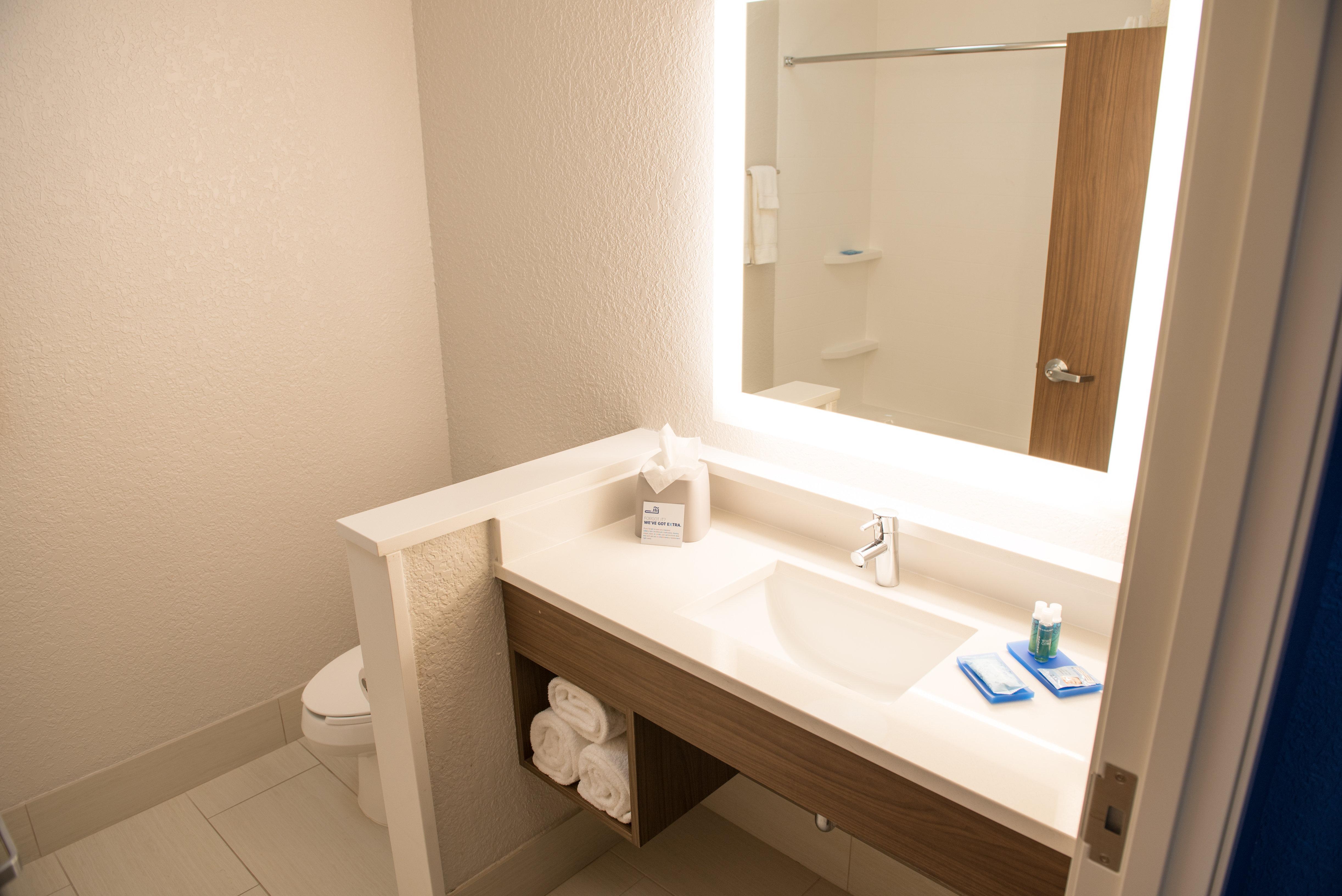 Sunnybrook Acres Holiday Inn Express & Suites - Fort Wayne North By Ihg מראה חיצוני תמונה