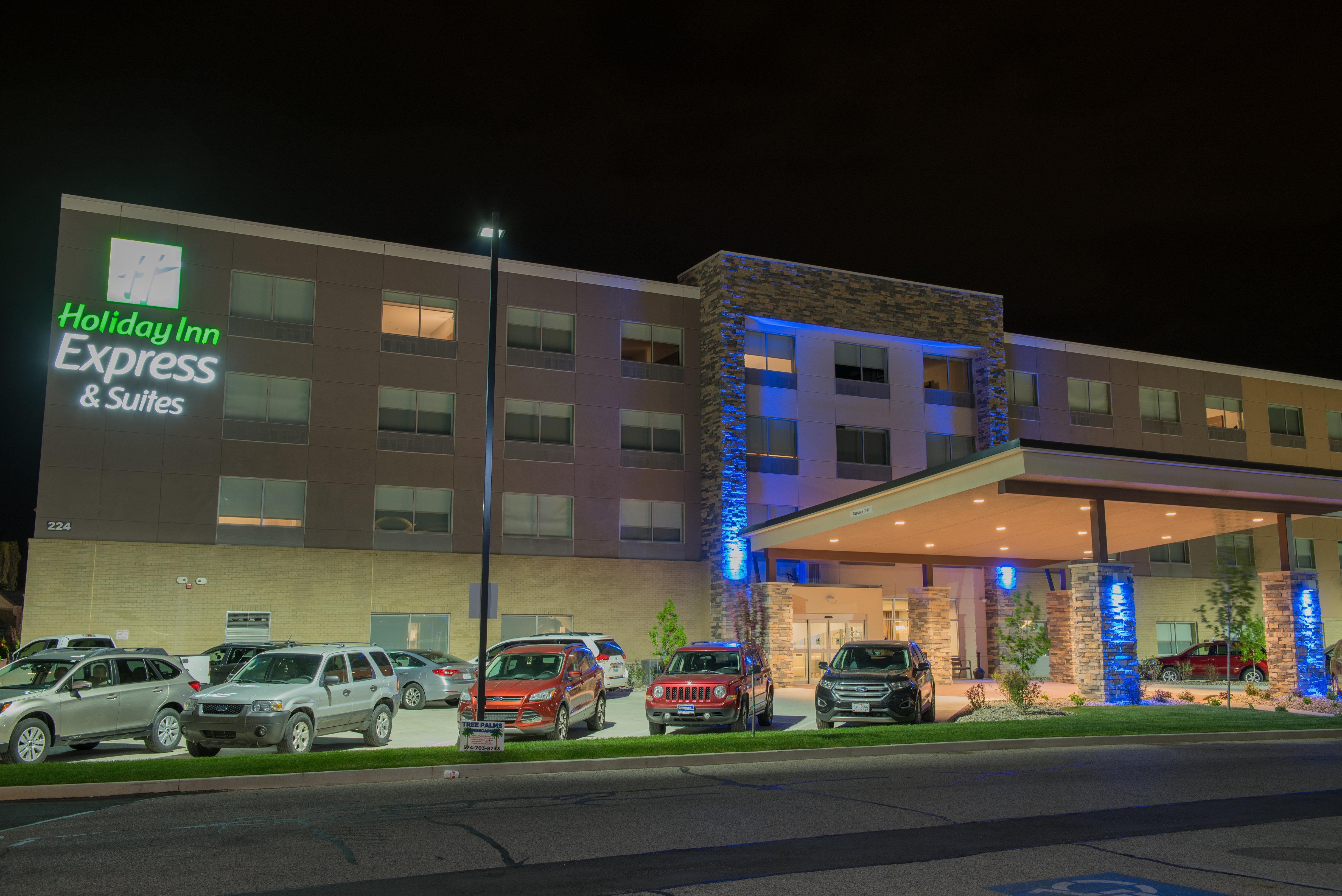 Sunnybrook Acres Holiday Inn Express & Suites - Fort Wayne North By Ihg מראה חיצוני תמונה